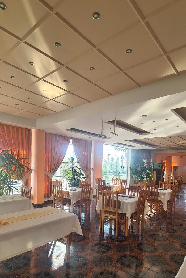 Hotel Nicola เลเจอ ภายนอก รูปภาพ